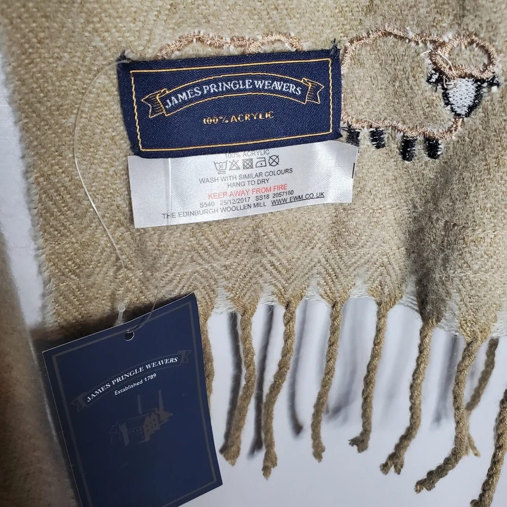 NWT James Pringle Weavers fringe scarf embroidered sheep‎ tan